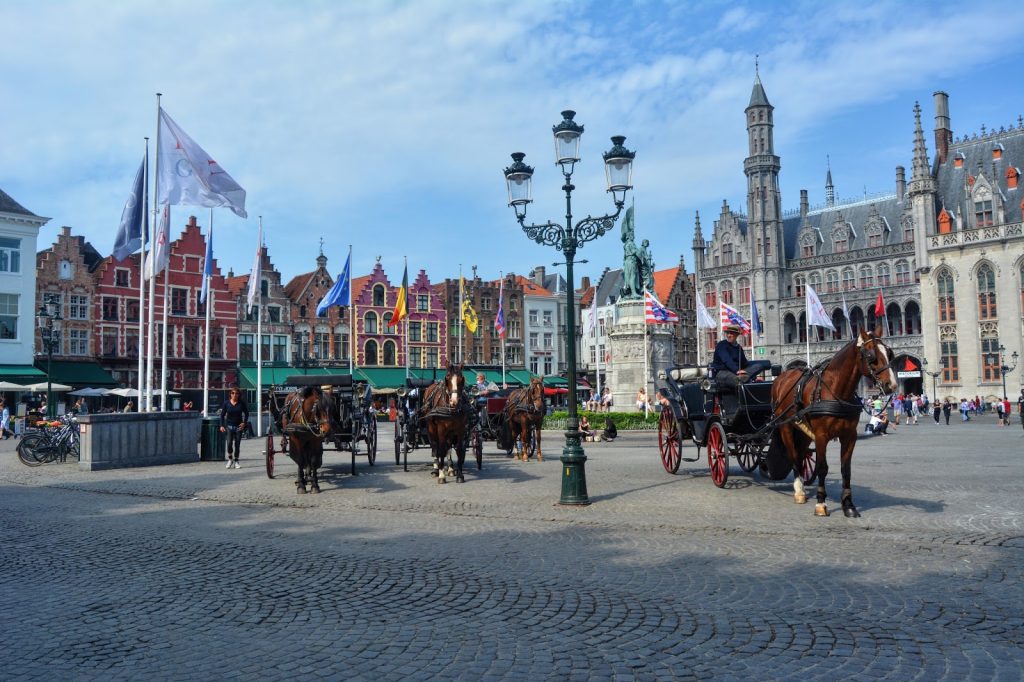 Viator Review Brugges Travel Books Food1