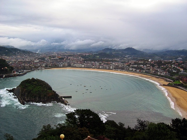san sebastian 2420870 640